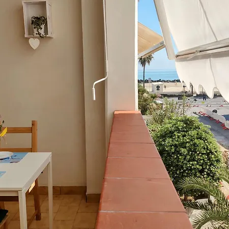 Casa Alma Del Mar Апартаменты Монтесильвано